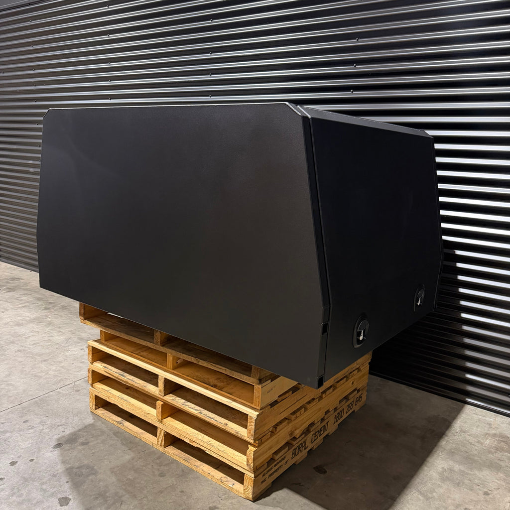 LC79 1300l Canopy