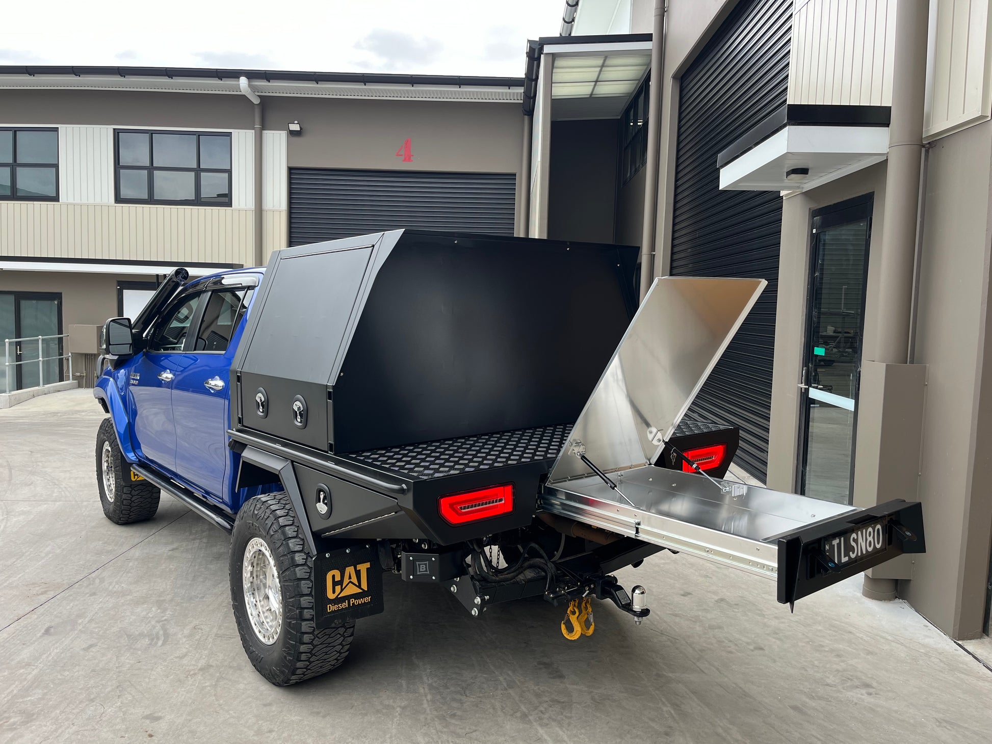 Tray and Canopy Package