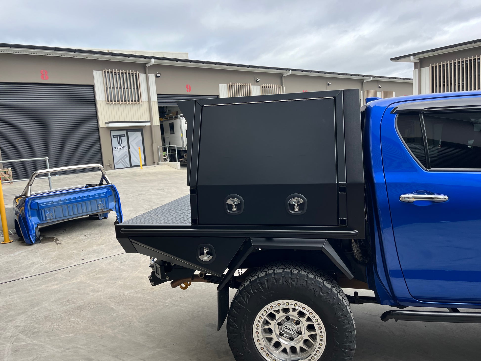 Tray and Canopy Package