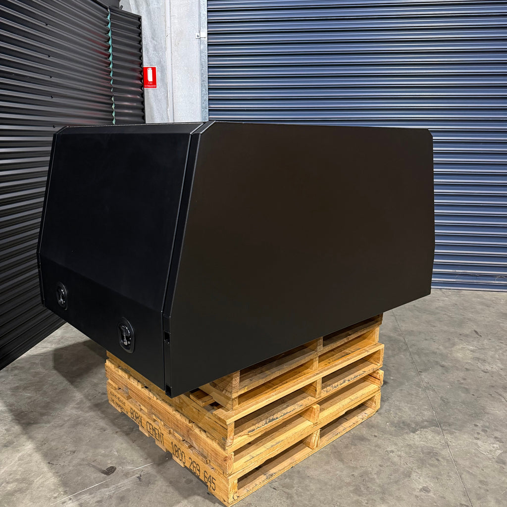 LC79 1300l Canopy