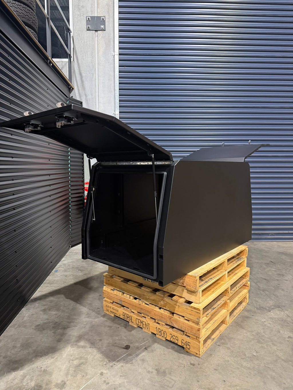 LC79 1000l Canopy