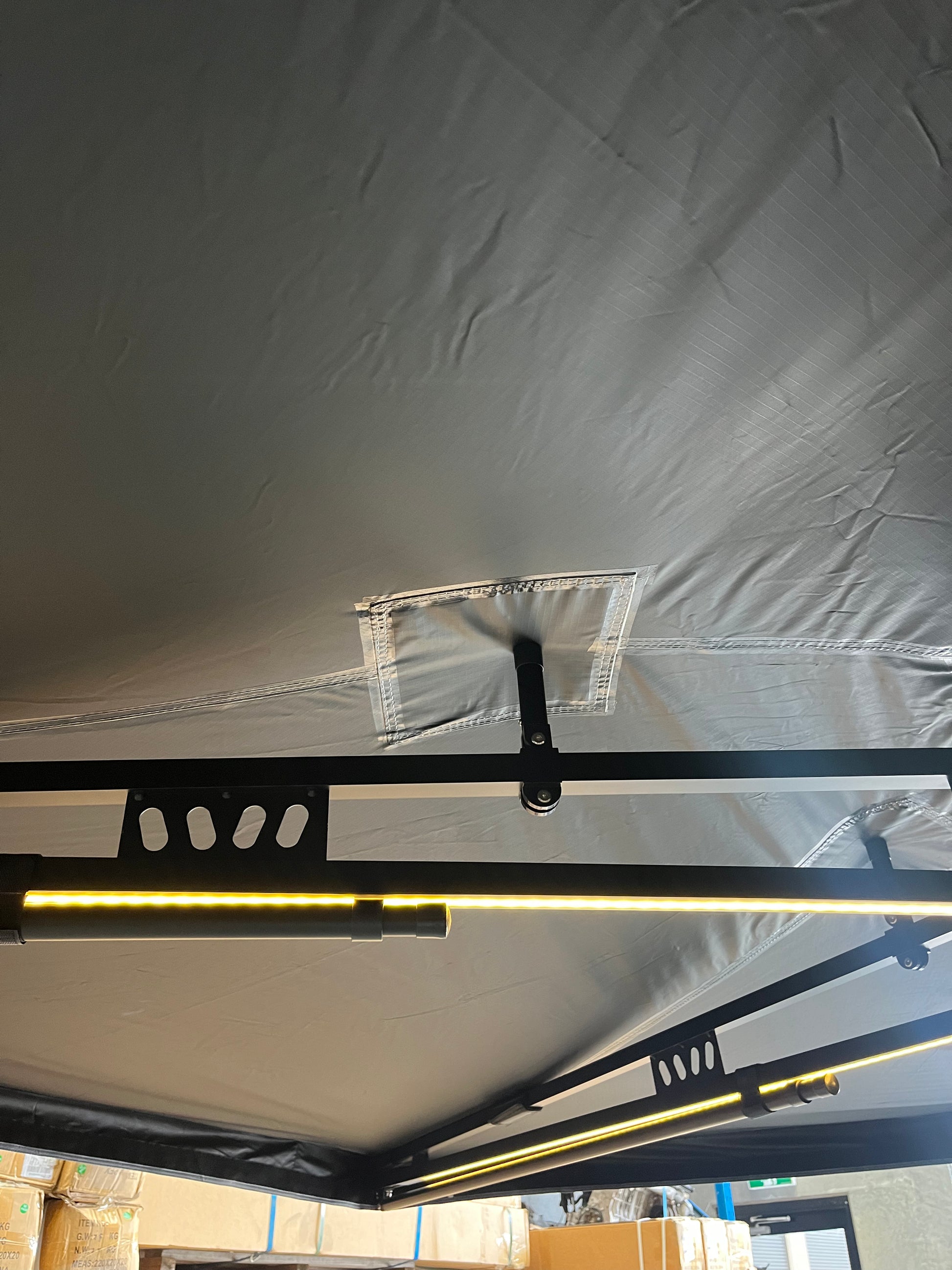 270 Freestanding Awning