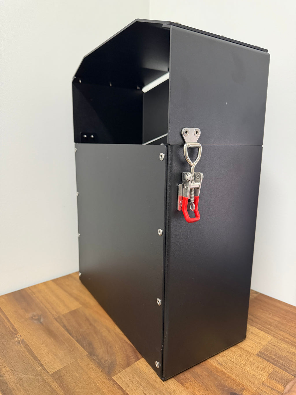 Lockable Jerry Can Holder