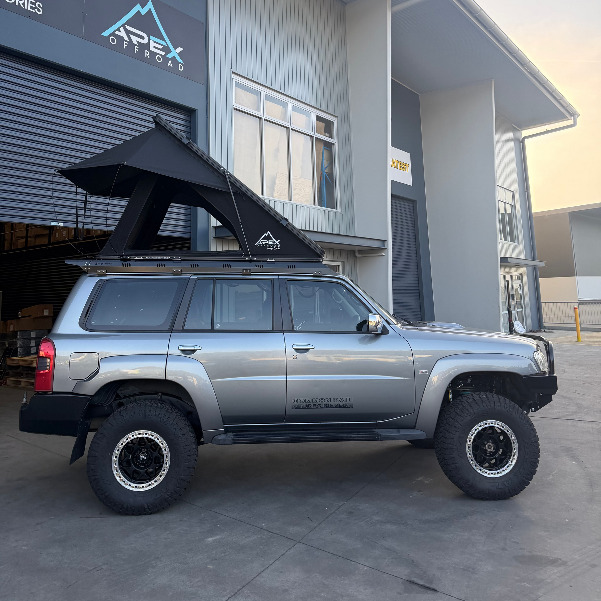 APEX 1.2 Ultra Thin Rooftop tent (Late September Pre Order)